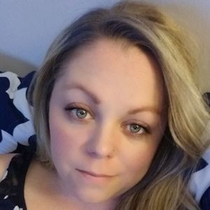 Meet your Posher, Leeann